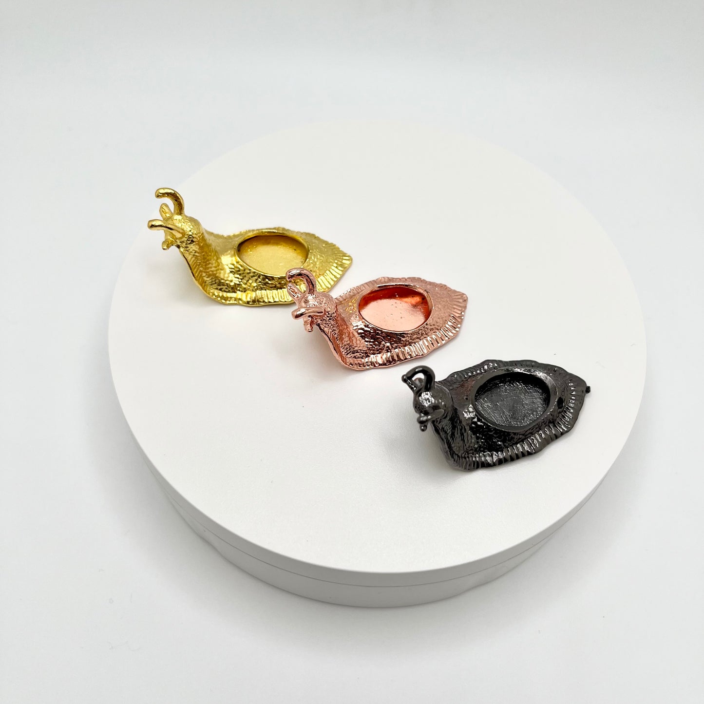 Snail Sphere Stands