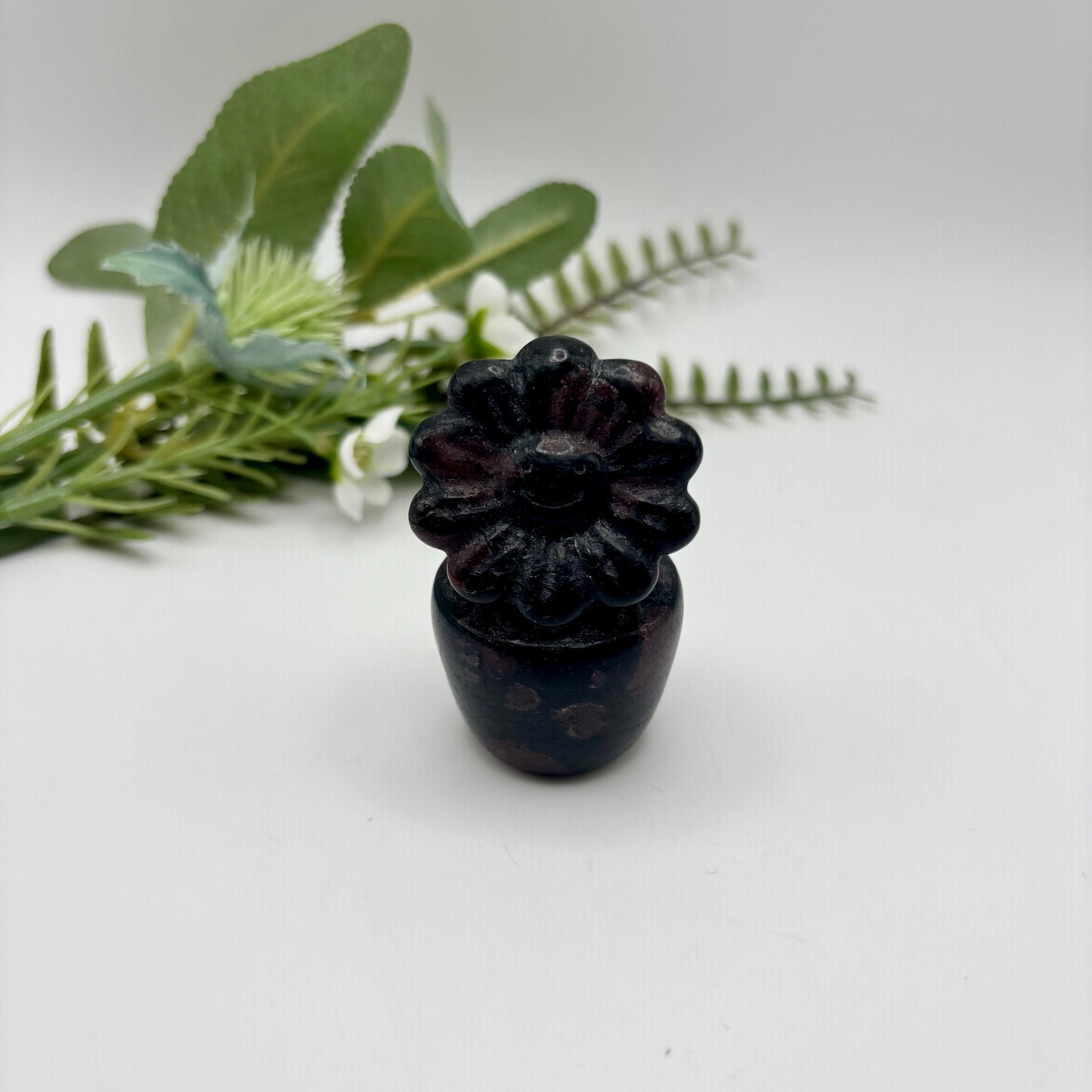 Arfvedsonite with Garnet Flower Pot