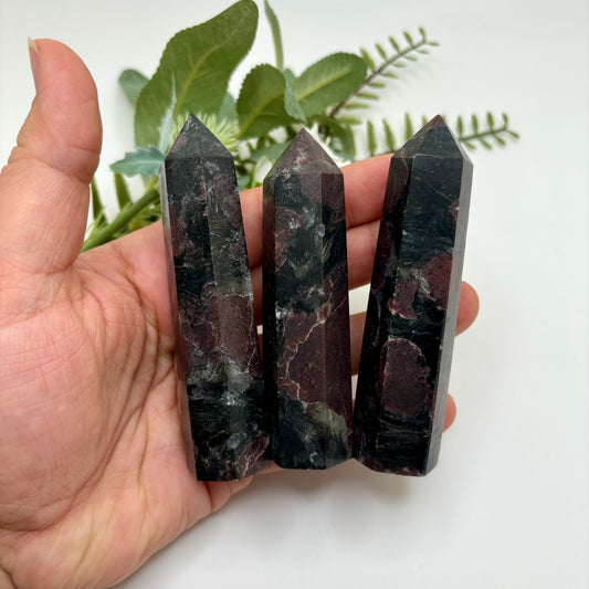 Arfvedsonite with Garnet Towers