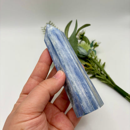 High Grade Kyanite Towers