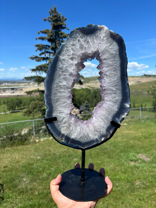 XL Amethyst Portal on Stand (B)