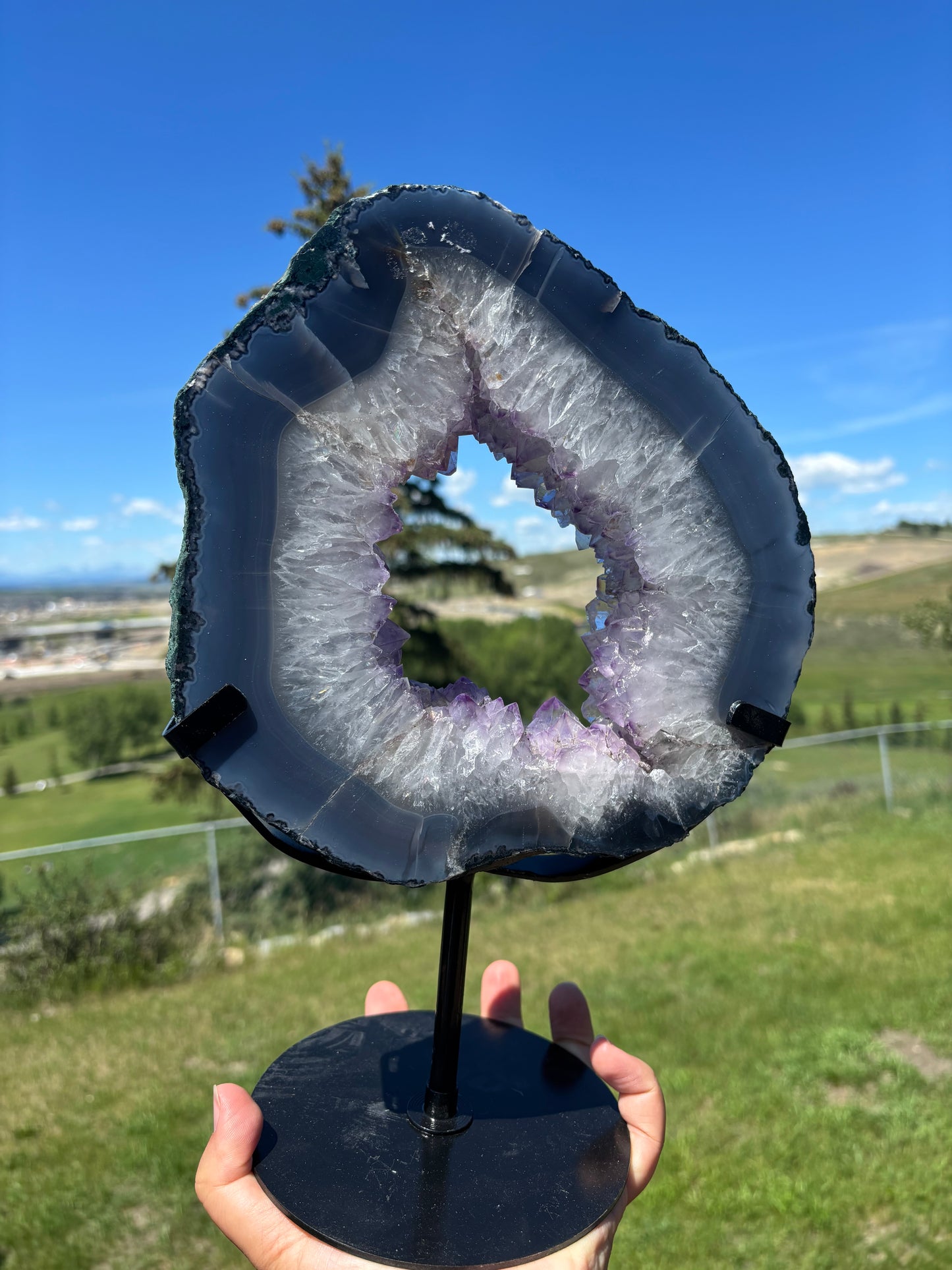 XL Amethyst Portal on Stand (A)