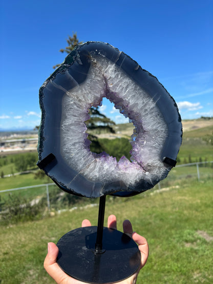 XL Amethyst Portal on Stand (A)