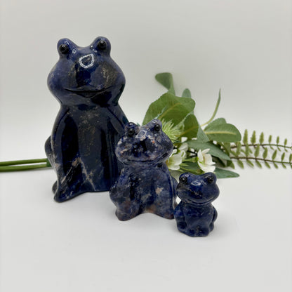Nesting Frogs