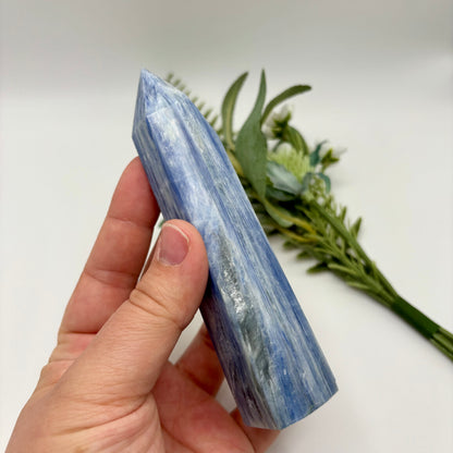 High Grade Kyanite Towers