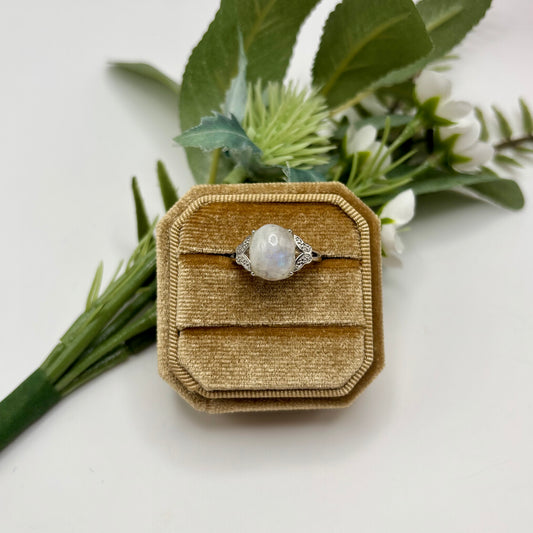 HQ Moonstone Ornamental Ring