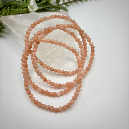 HQ Peach Moonstone Bracelets (4mm)