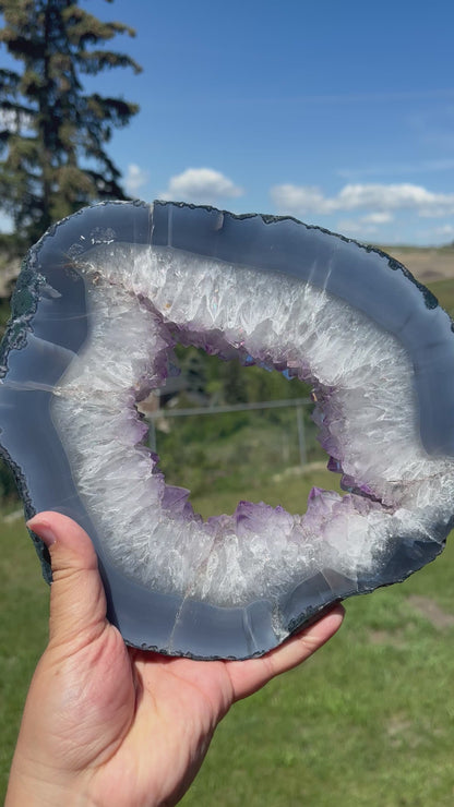 XL Amethyst Portal on Stand (A)